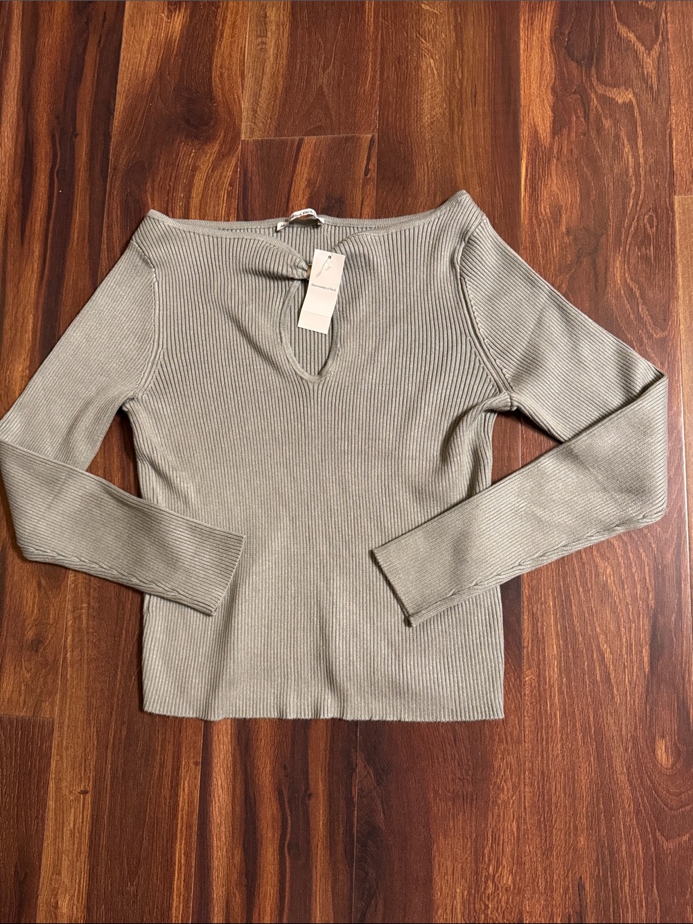 Abercrombie & Fitch Off-the-Shoulder Ribbed Knit Sweater in Sage Green Size XL